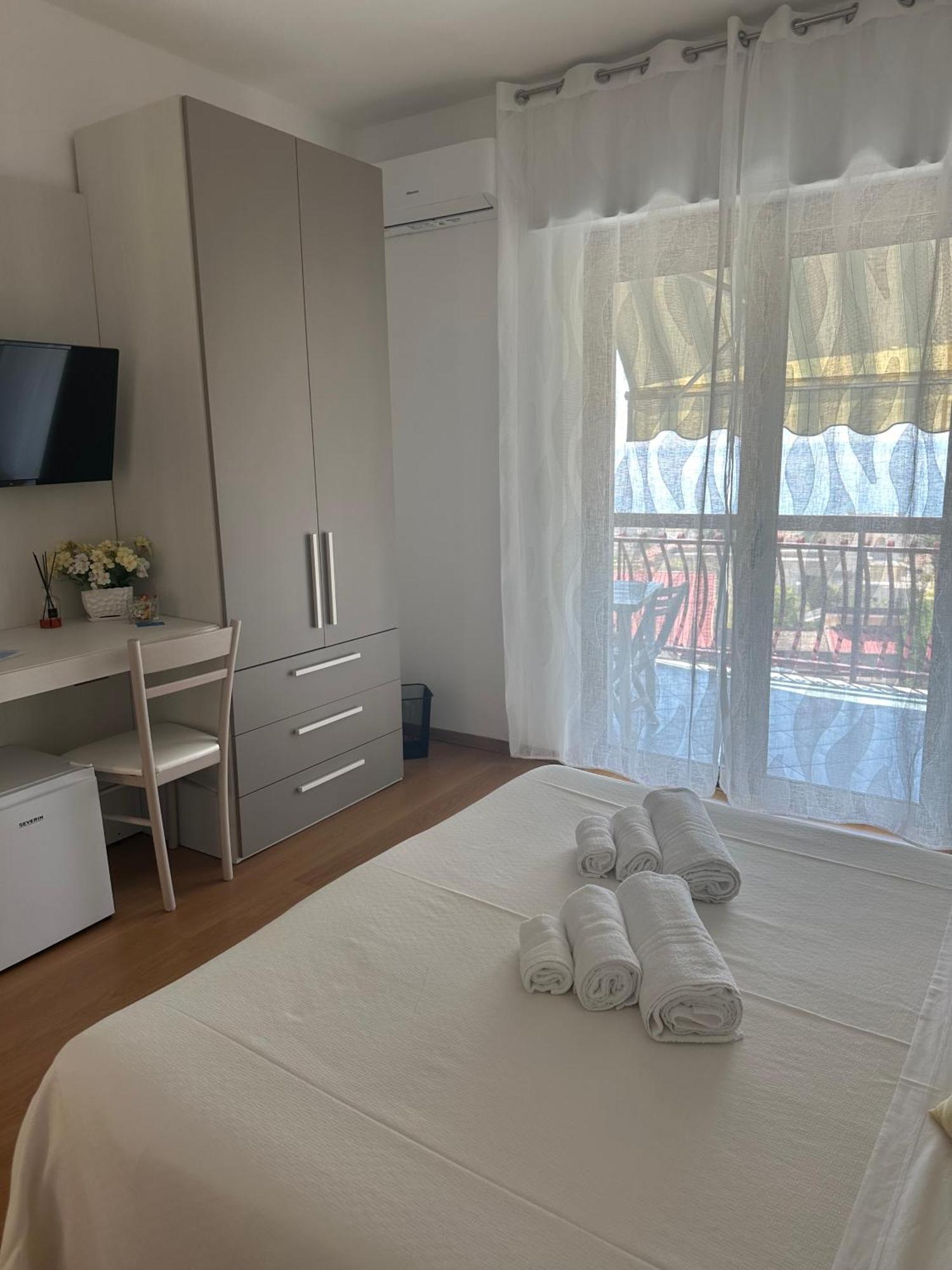 Bnb Nuova Vita Paola Buitenkant foto