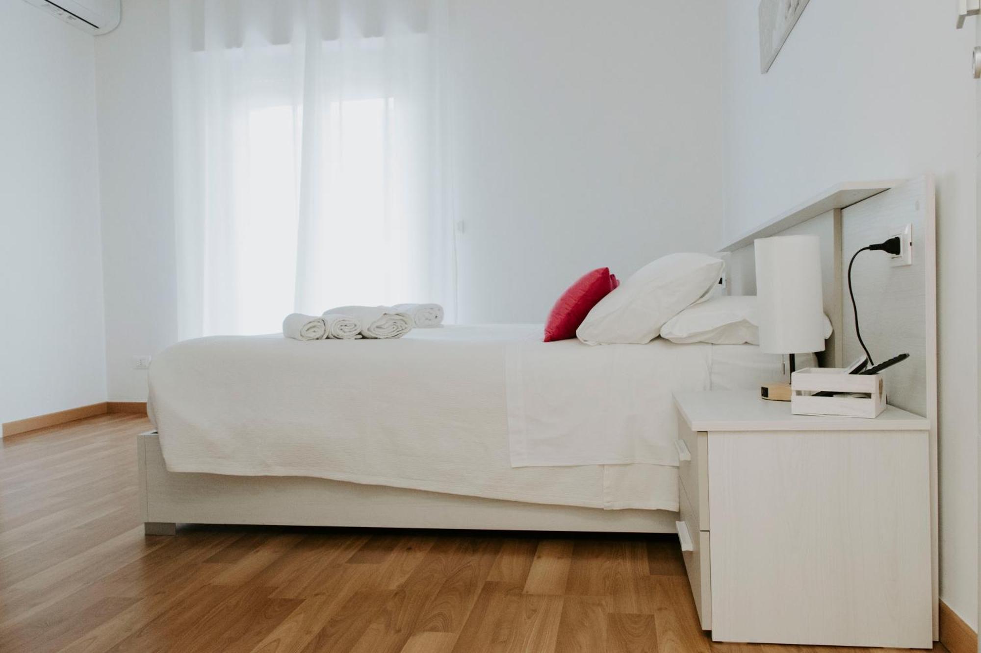 Bnb Nuova Vita Paola Buitenkant foto